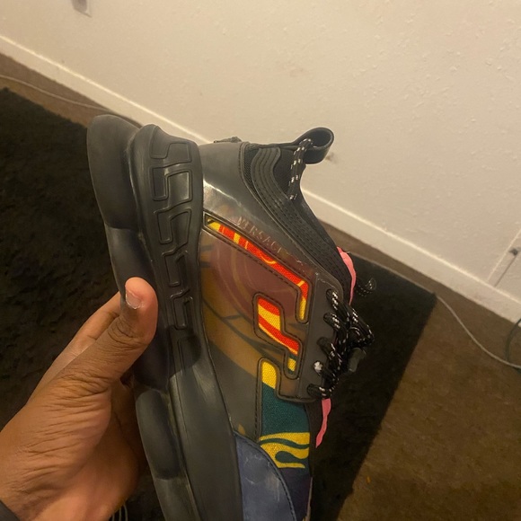 Selling Versace belt and Versace chain reactions (Belt size 44-40)(shoe size 13) - Picture 7 of 7